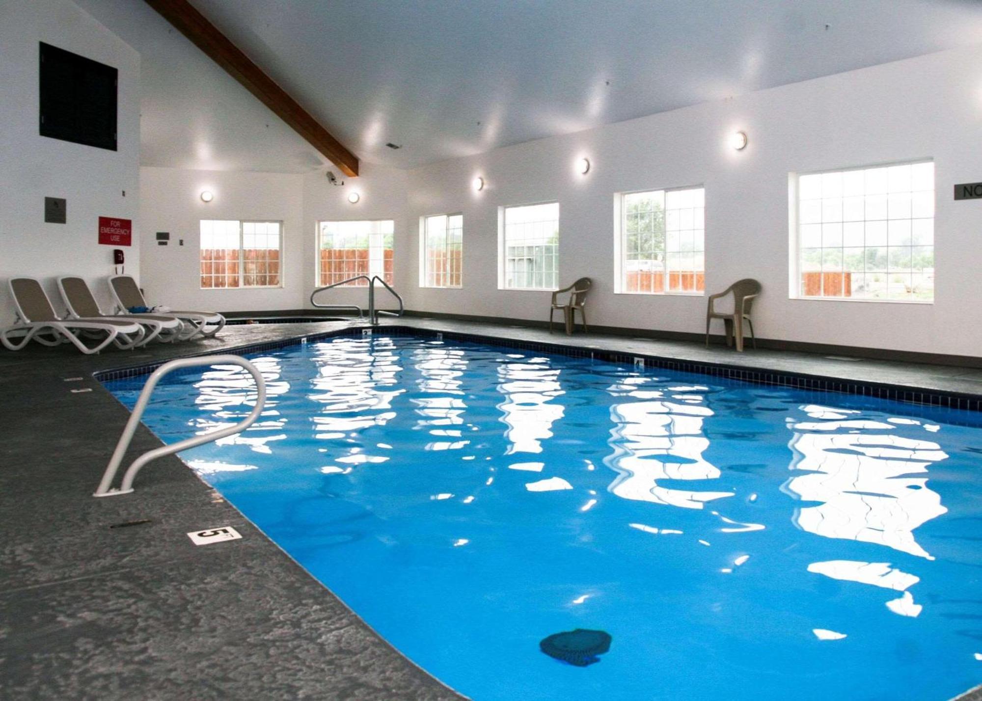 Country Inn & Suites By Radisson, Prineville, Or Zewnętrze zdjęcie