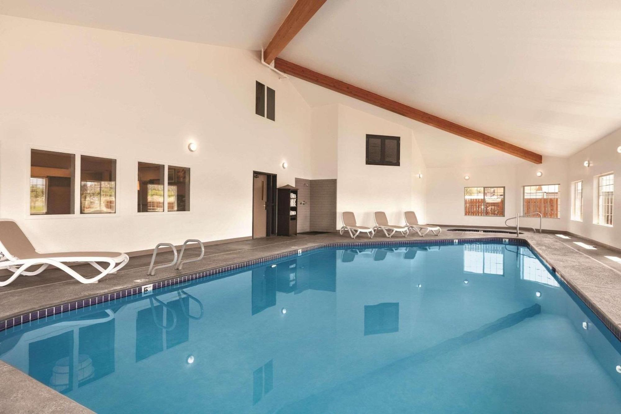Country Inn & Suites By Radisson, Prineville, Or Zewnętrze zdjęcie